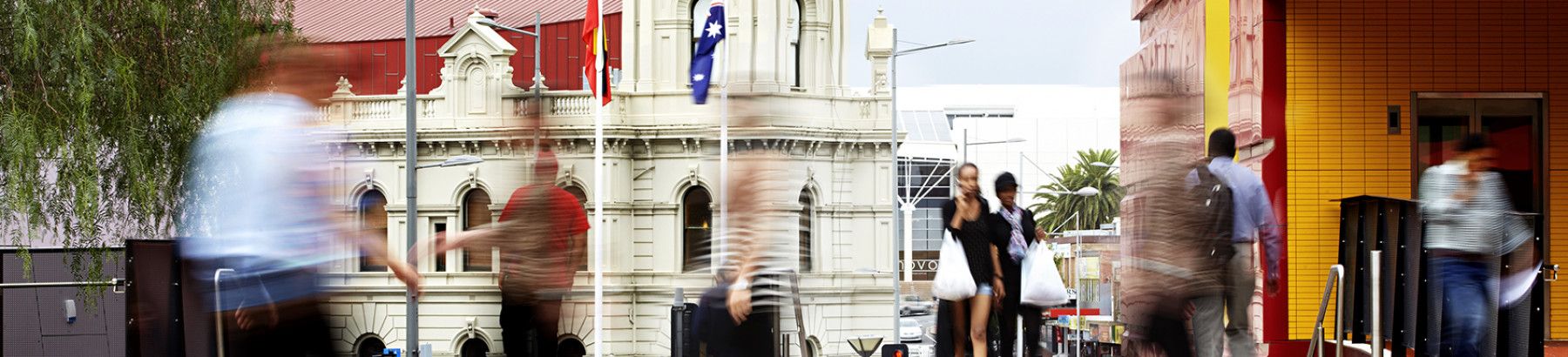 Harmony-Square-Blurred-People